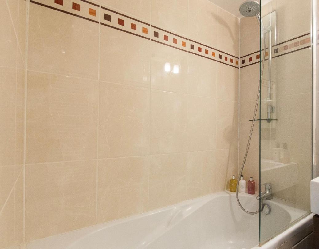 Luxury 3 Piece Garden Apartment In Cannes Marina Mandelieu Eksteriør billede