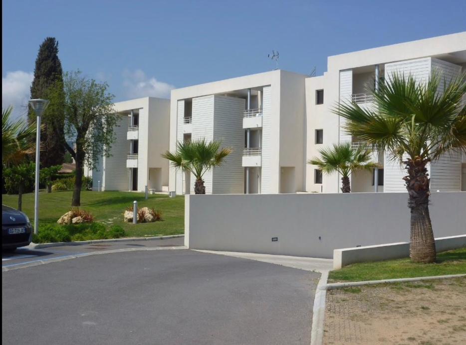 Luxury 3 Piece Garden Apartment In Cannes Marina Mandelieu Eksteriør billede